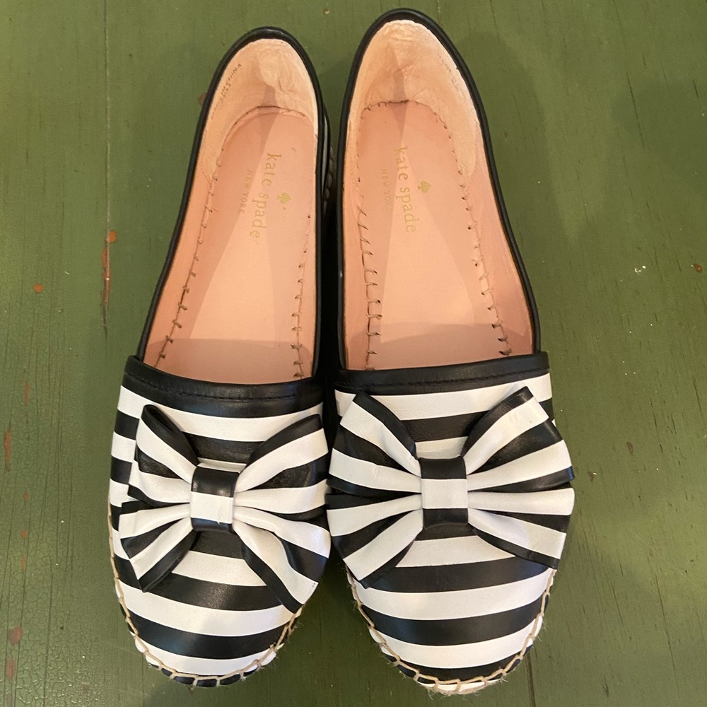 Kate spade black and white leather espadrilles - right foot 8, left 7.5